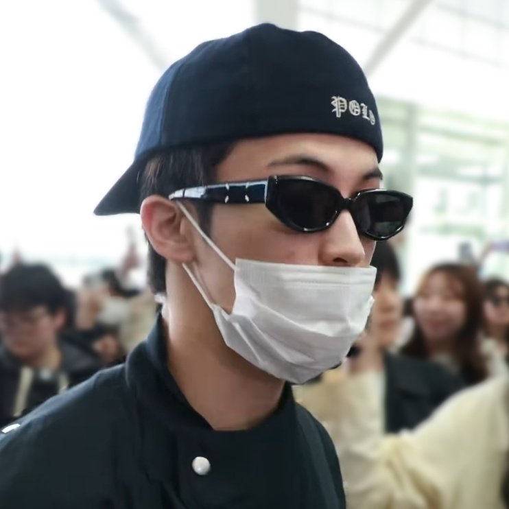 Maison Margiela×GENTLE MONSTER MM205 Mark wearing Gentle Monster x