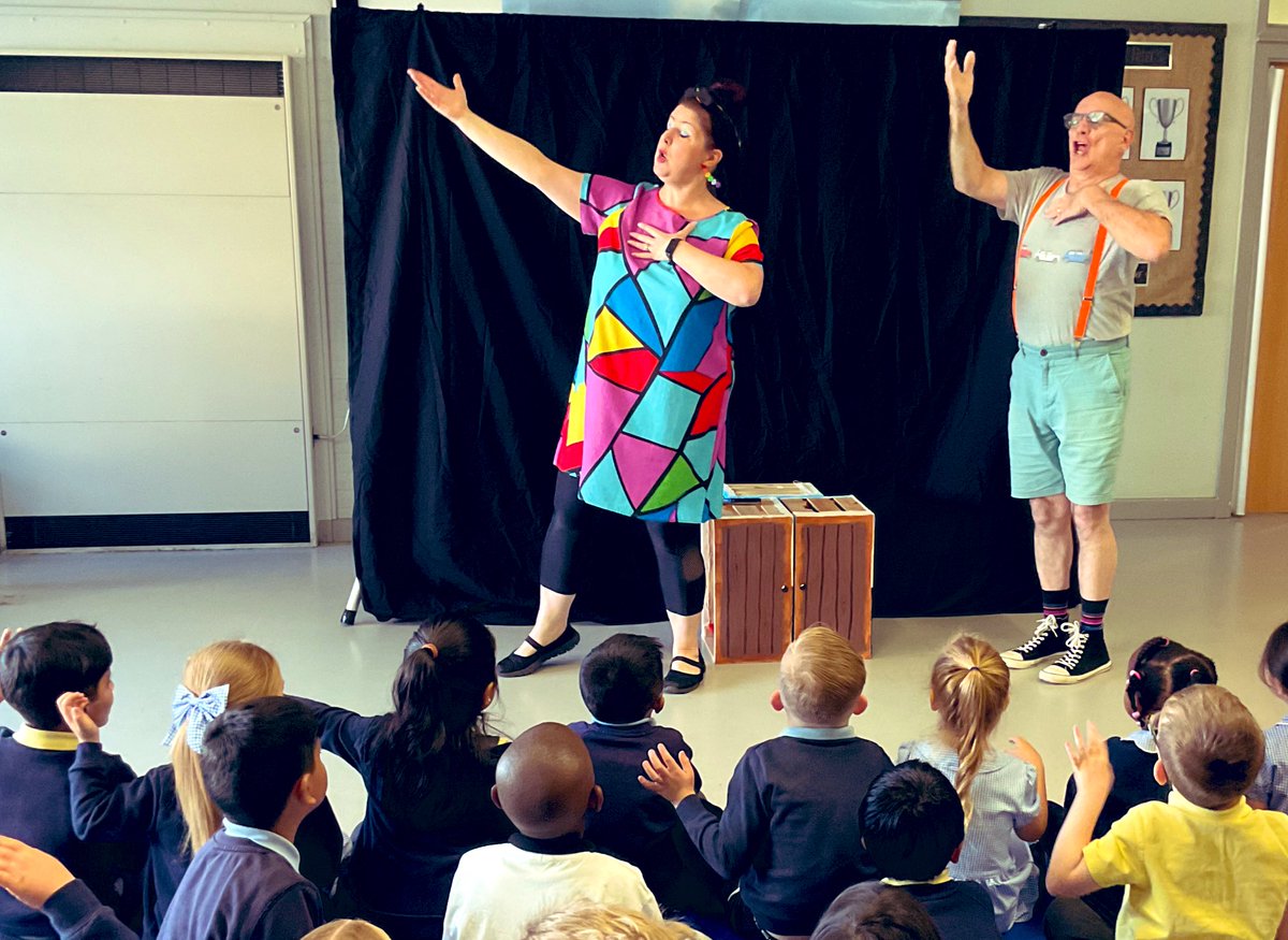 StPetersAshton's tweet photo. Thank you @2BoardsAAP for another wonderful theatre show! Our Reception and EYFS/KS1 Mix classes loved it 🤩 #EYFS #TeamStPeters https://t.co/OXV4bCIRqx