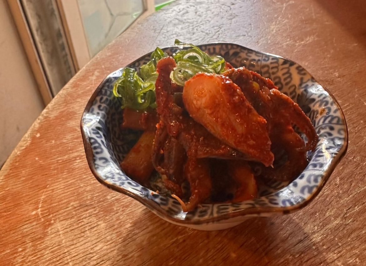 bonjingoodman's tweet photo. つくね
スパイスカレー
ホルモン煮込み
自家製キムチ

これ絶対美味いやつぅ〜🤤

５月１０日
#クリエイティブセンター大阪

みんな集合😘

@okadadaiki21 
#唱店街

#岡田大毅
#mahina
#FLEUR
#HWARYEON
#DistortedWave
#SHADY
#Aill
#Hiplin

#家族みんなで
#遊園地より唱店街 https://t.co/zfq2sasgys