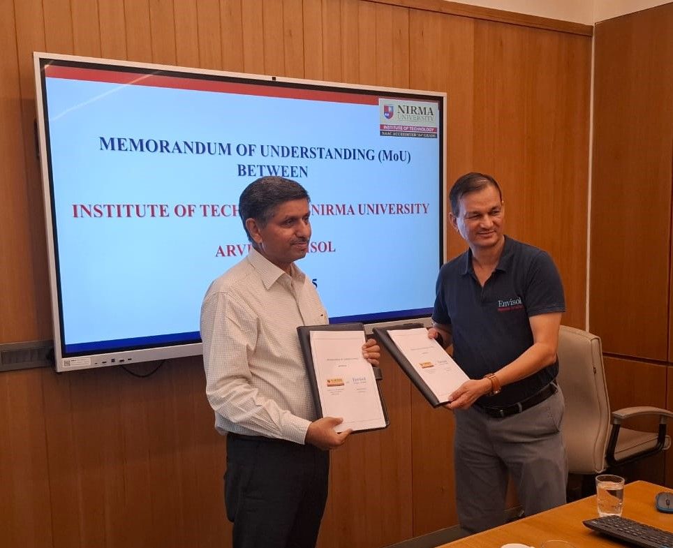 ch_itnu's tweet photo. Memorandum of Understanding (MoU) was formally executed between @MilindJoshipura @DrRajeshNPatel   @NirmaUniTweets  and the Global Water Innovation Centre for Action (GWICA), an entity operating under Arvind Envisol. 
#partnership #interdisciplinary #collaboration #ndustry #water https://t.co/aPrhpBfmV9