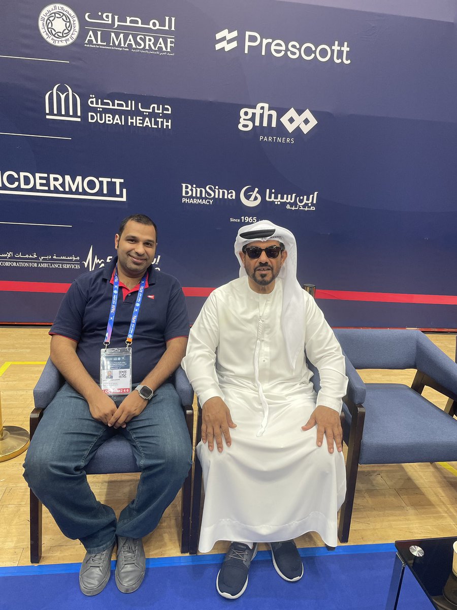 osamaahmedkh's tweet photo. " الرئيس " و" المدير " 

صباح الخير من " فزاع " 
ثاني جمعة بالرقاد رئيس اللجنة المنظمة لبطولة فزاع الدولية للريشة الطائرة لأصحاب الهمم وجعفر إبراهيم مدير التطوير بالاتحاد الدولي للريشة الطائرة https://t.co/3XFnuKaTbo