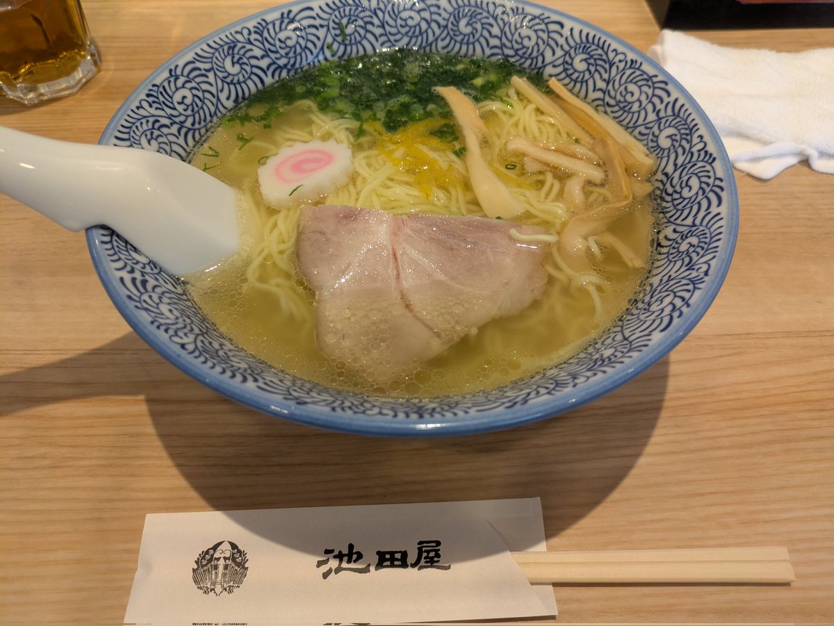 CBA_CHIBA's tweet photo. 【紹介211🌳#池田屋】
ただいま〜🥱
ゴールデンウィークLIVE頑張ったよ
#京成谷津駅　降りるとレトロな商店街
そこに　#ゆず塩ラーメン　の美味しい池田屋さんがあります
#ゆうゆのお店紹介
#千葉県の美味しいお店紹介
#御当地アイドル
#BOSO娘
#東京海月 https://t.co/DRprq1yy3x