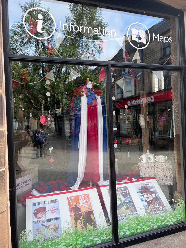 peakdistrict's tweet photo. Today we commemorate the 80th anniversary of Victory in Europe Day.

Discover a special #VE80 Trail in #Bakewell!

Follow the poppies with Second World War fallen servicemen's names on them - pick up a leaflet from our visitor centre - available until 11 May. https://t.co/9WgvzZnQ6z