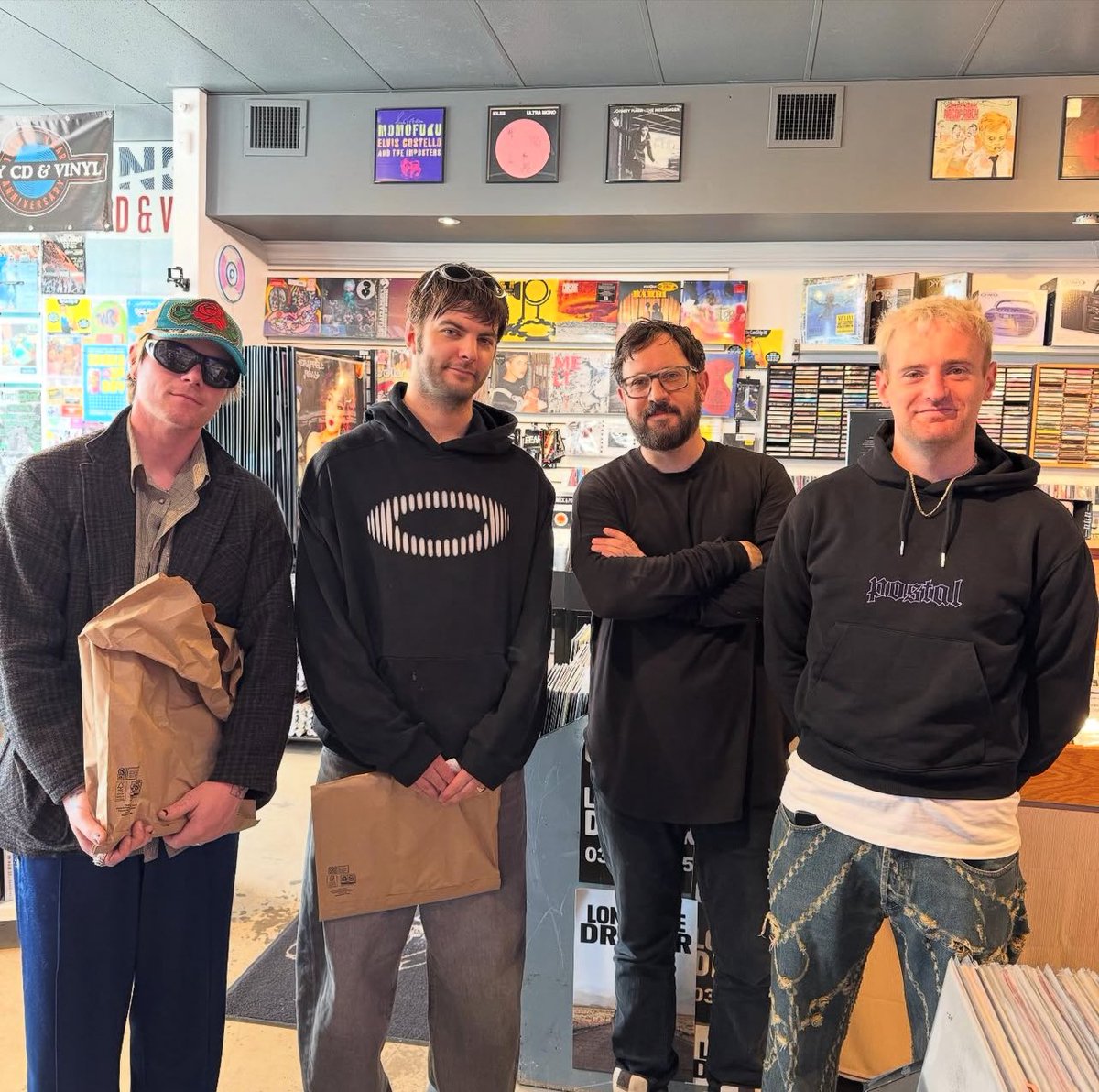 grian, curley, and tom 💌
📹: indycdandvinyl