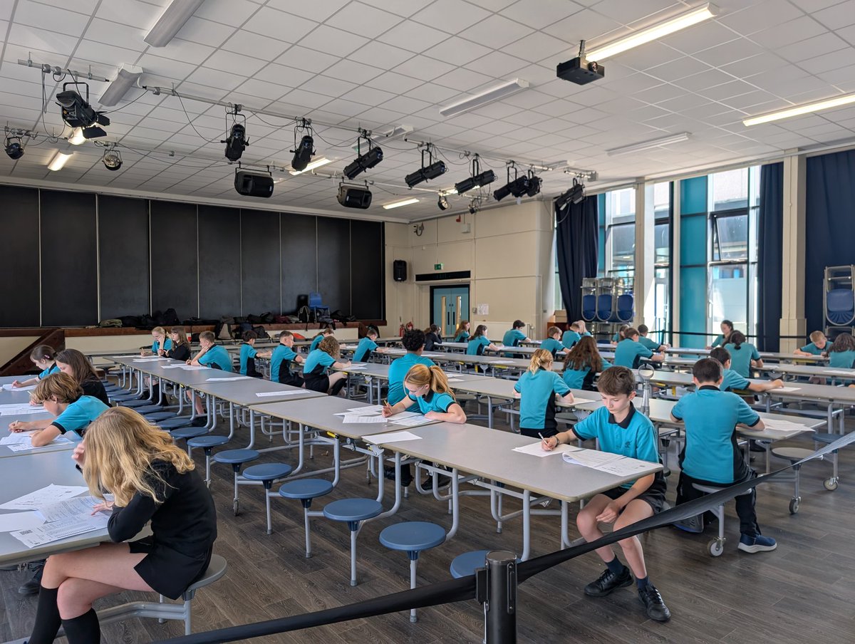 Maths Bro Edern tweet media