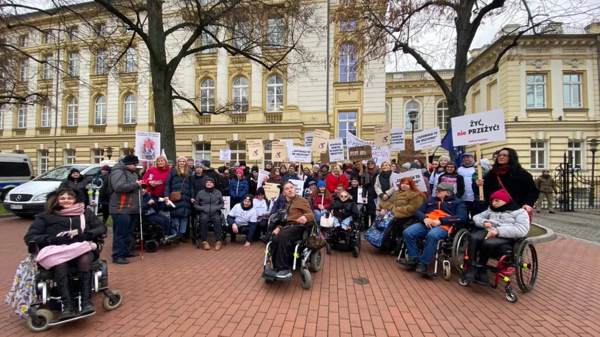 European Disability Forum (@myedf) on Twitter photo <a href="/PFON_OzN/">Polskie Forum Osób z Niepełnosprawnościami</a> <a href="/KrzysiekPiotr_K/">Krzysztof Kurowski</a> In this #DisabilityVoice newsletter, experts <a href="/MagKocejko/">Magdalena Kocejko</a> andTomasz Przybysz-Przybyszewski (<a href="/PFON_OzN/">Polskie Forum Osób z Niepełnosprawnościami</a>) delve deeper into the fight of the disability movement for a decent 'Personal Assistance Act'
Read: edf-feph.org/blog/we-want-t…
3/3 <a href="/PFON_OzN/">Polskie Forum Osób z Niepełnosprawnościami</a> <a href="/KrzysiekPiotr_K/">Krzysztof Kurowski</a> In this #DisabilityVoice newsletter, experts <a href="/MagKocejko/">Magdalena Kocejko</a> andTomasz Przybysz-Przybyszewski (<a href="/PFON_OzN/">Polskie Forum Osób z Niepełnosprawnościami</a>) delve deeper into the fight of the disability movement for a decent 'Personal Assistance Act'
Read: edf-feph.org/blog/we-want-t…
3/3