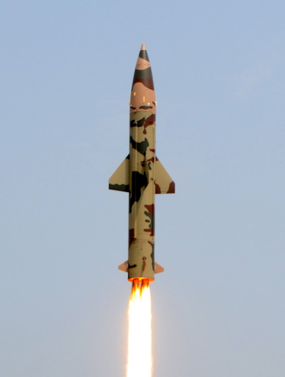 NavCom24's tweet photo. #BREAKING: Just in, Pakistan has shot down India's Prithvi Ballistic missile near Kharian city using Chinese HQ-16FE. https://t.co/0y6BgmwlnM