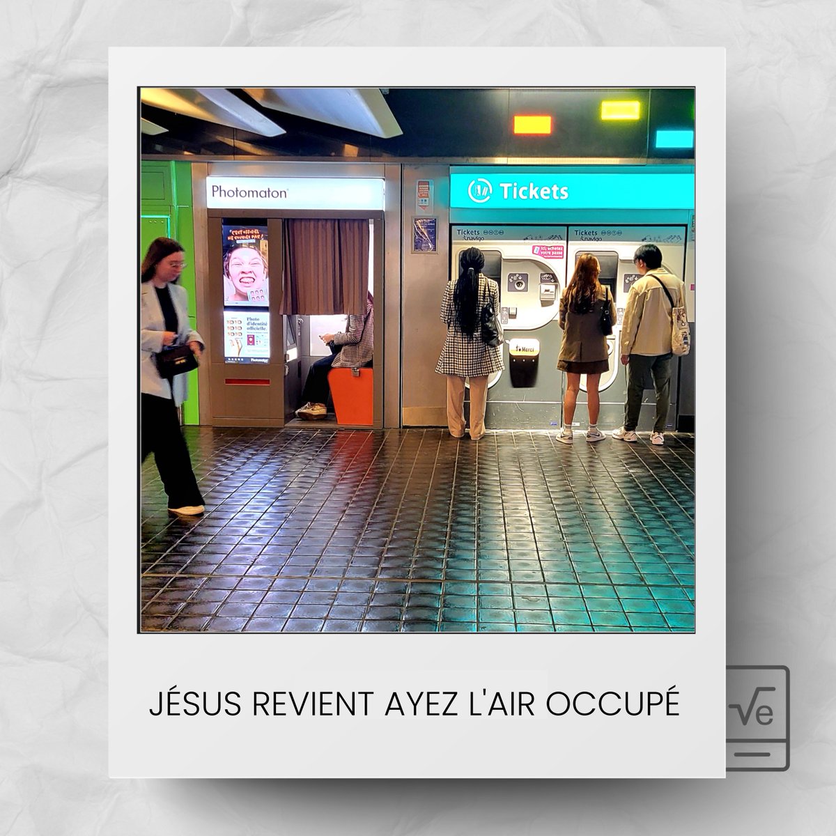 @second_reg.ard (instagram) Street photography with a twist
voir le monde autrement, 
👉 Second Regard – dispo sur Amazon livre en français amazon.fr/dp/B0F7GQCFQQ