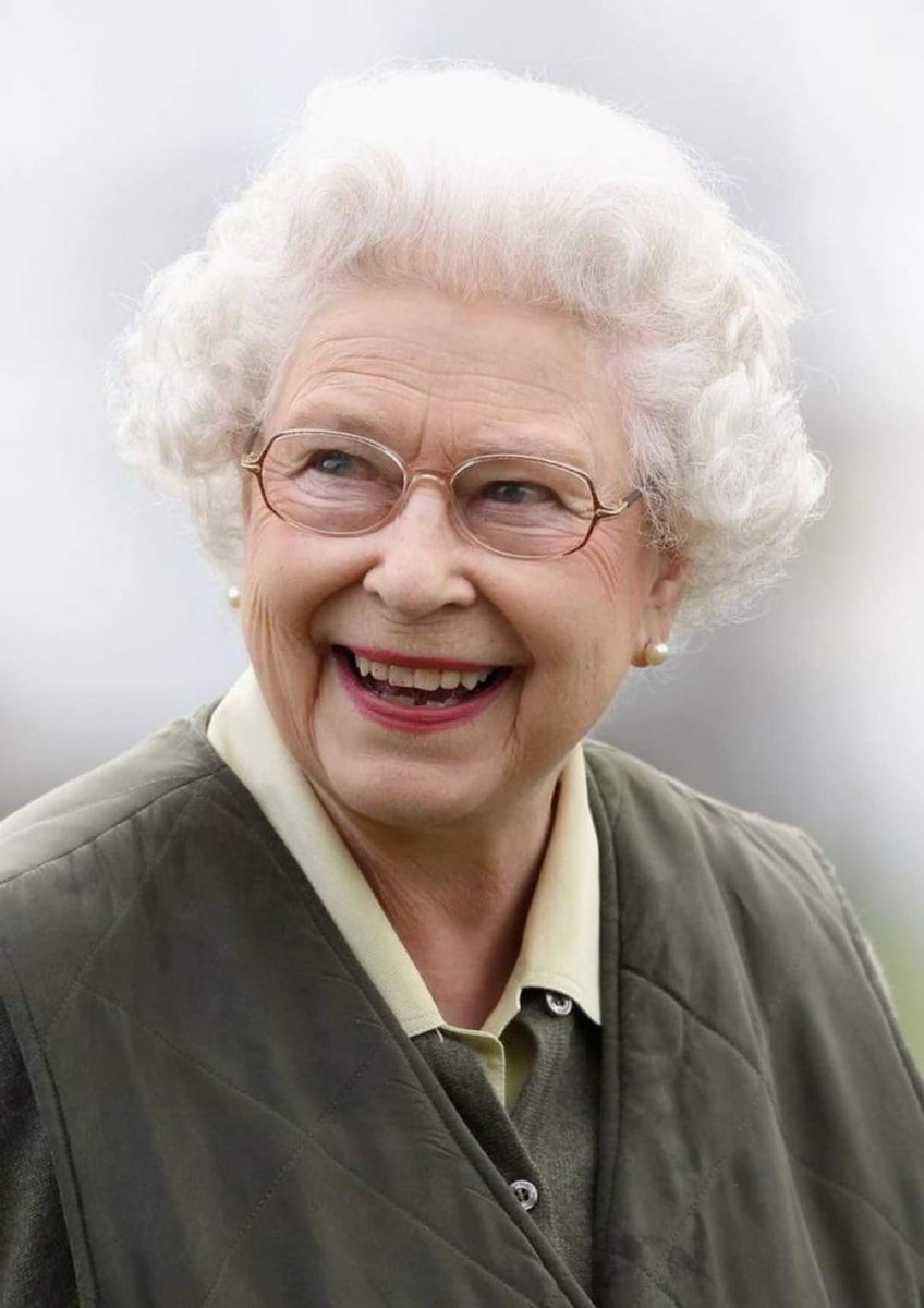 benonwine's tweet image. Remembering this Great Lady on this very special of days! 🇬🇧🇬🇧🇬🇧❤️

God Bless The Queen 🙏