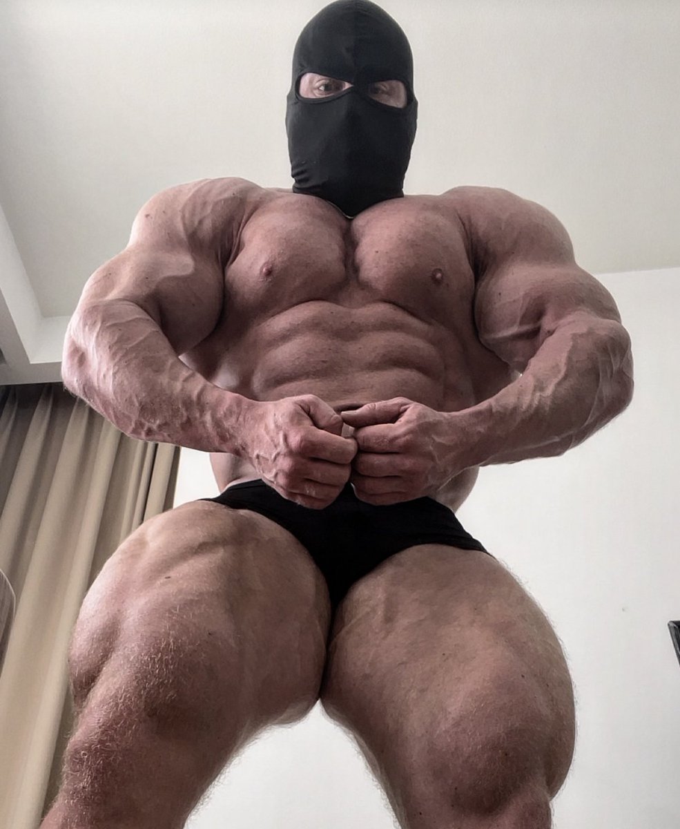 THE MASKED BODYBUILDER 💪🏽 tweet media
