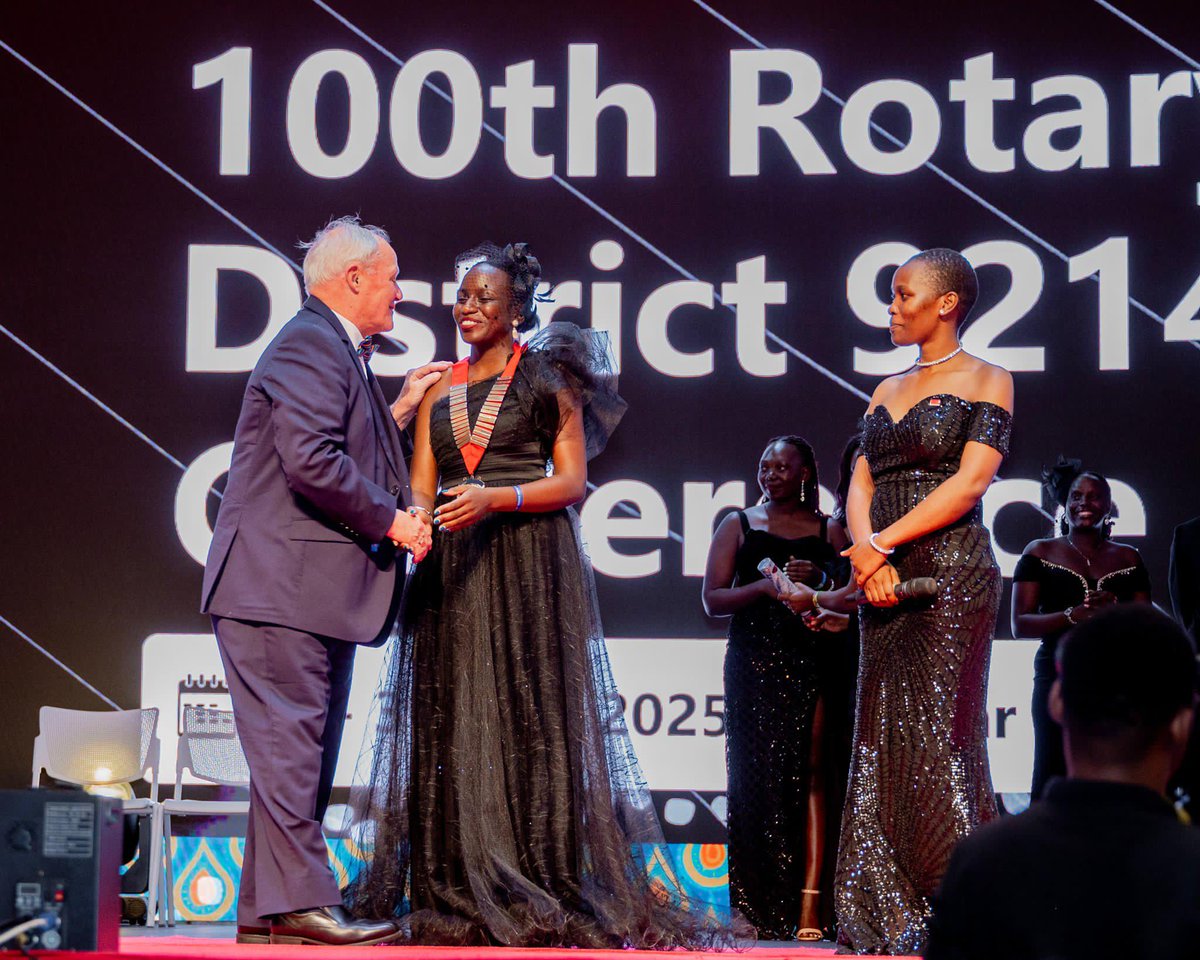 Rotaract District 9214 tweet media