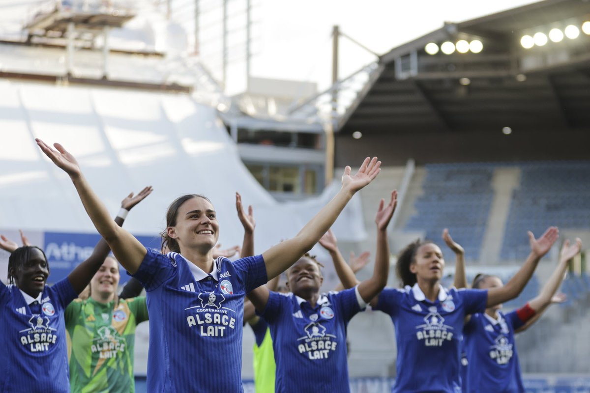 LesSportsDNA's tweet image. ⚽️ Les plus belles images de la victoire du @RCSA_Feminines contre Reims (2-1) ➡️ c.dna.fr/sport/2025/05/… 📸 Thomas Toussaint #RCSASDR