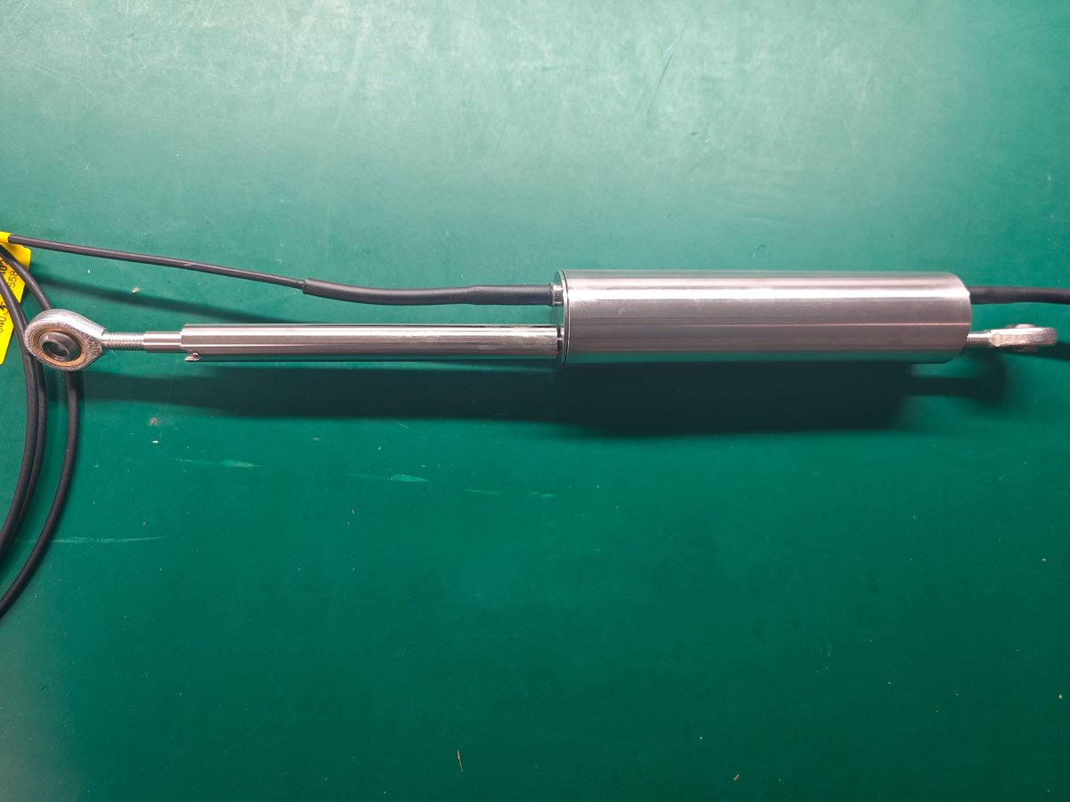 Rod-type FBG displacement sensor—precision for structural monitoring.
#FBGSensor #DisplacementSensor #StructuralHealth #FiberOptics #fyp