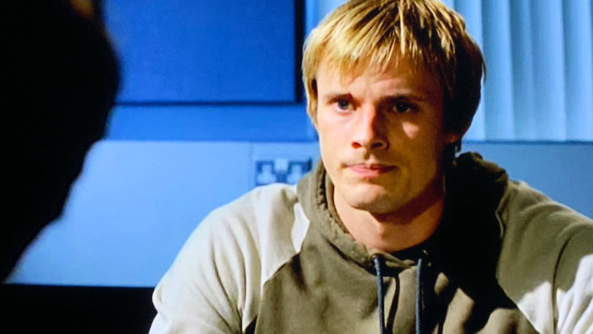 CMagnumfan's tweet photo. #BradleyJames as #JackRoth in #Lewis season 2 episode 2 Music To Die For aired on March 2nd 2008

#myscreensavers https://t.co/5dOm2bBAPI