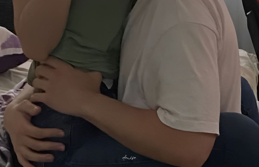 Waist hug &gt;&gt;&gt;&gt;