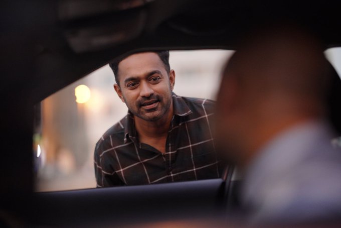 Dewin_Carlos's tweet photo. Another winner for #AsifAli 🥶🔥
#Sarkeet is getting excellent reviews..👌👌

Most of Asif's films in the "boy next door" style have been huge hits.. and here’s another one added to the list ❤️ !!

Clean Winner !! 😽🙌
#Sarkeet #AsifAli #Thamar https://t.co/gMgCAemNv5