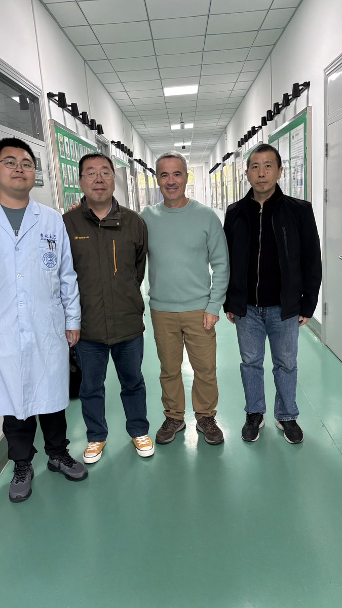 Gustavomaddonni's tweet image. Visita al Plant Protection laboratory del College of Plant Science Jilin University (China). Interesantes líneas de trabajo sobre enfermedades en maíz, insectos y mejoramiento para frío y suelos salinos. Muy buenas instalaciones de laboratorio y campo