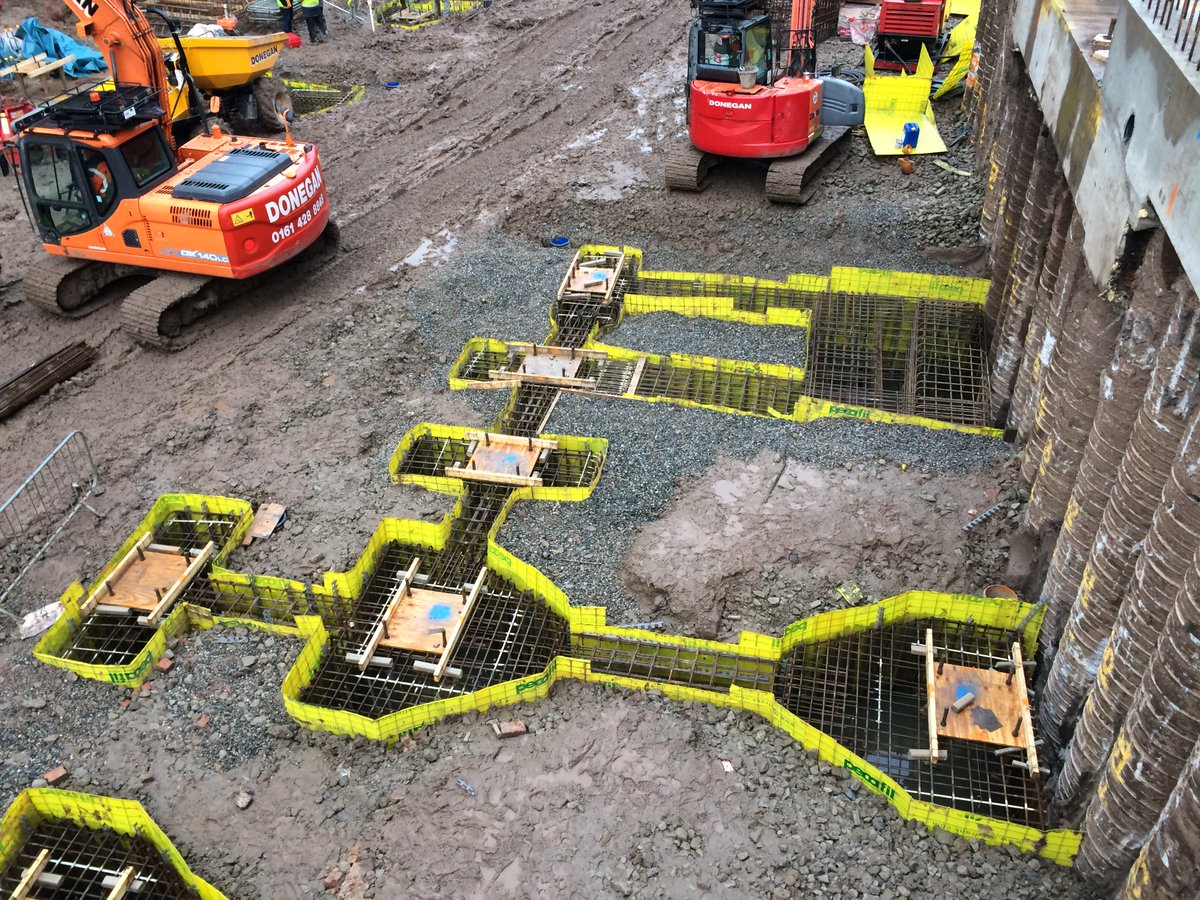 DoneganCivils's tweet photo. #ThrowbackThursday

Basement &amp; drainage works on Portland St, Manchester. 

🔹 11m deep shaft to brick sewer
🔹 Drainage through contig wall
🔹 100+ RC piles cropped
🔹 Prefab crane base &amp; pile caps
🔹 Basement waterproofing
🔹 Underpinned live tower block

#CivilEngineering https://t.co/jL5hBOgkHZ