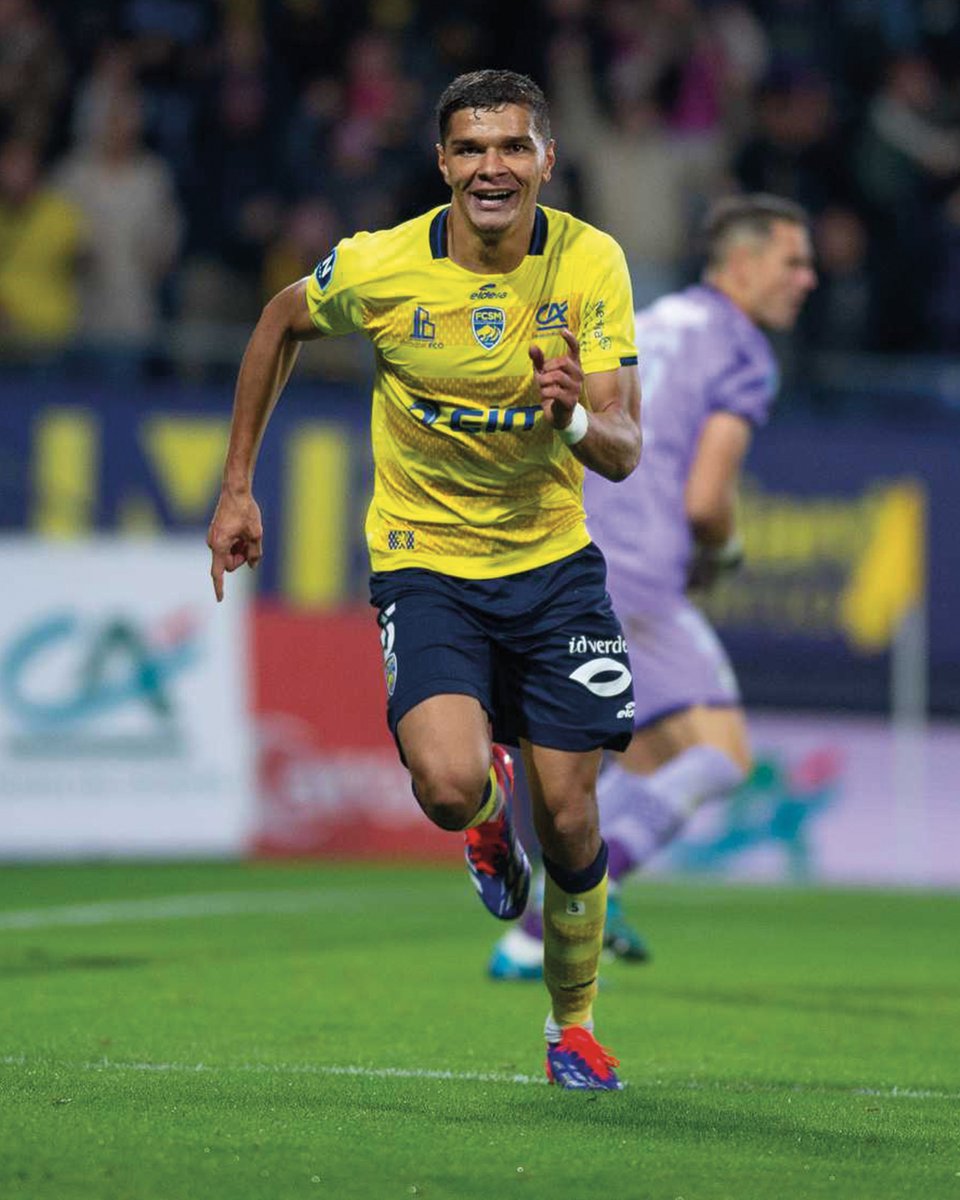 FCSM_officiel's tweet photo. 🎂🎉 En ce jeudi 8 mai, on souhaite tous un joyeux anniversaire à Thomas Fontaine et Boris Moltenis, qui fêtent respectivement leurs 34 et 26 ans ! https://t.co/hcyOn4OcQz