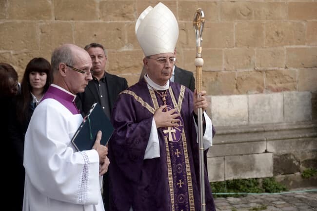 🔴 EN DIRECT
Élection du nouveau pape: son nom sera annoncé par un cardinal français l.bfmtv.com/nHtz