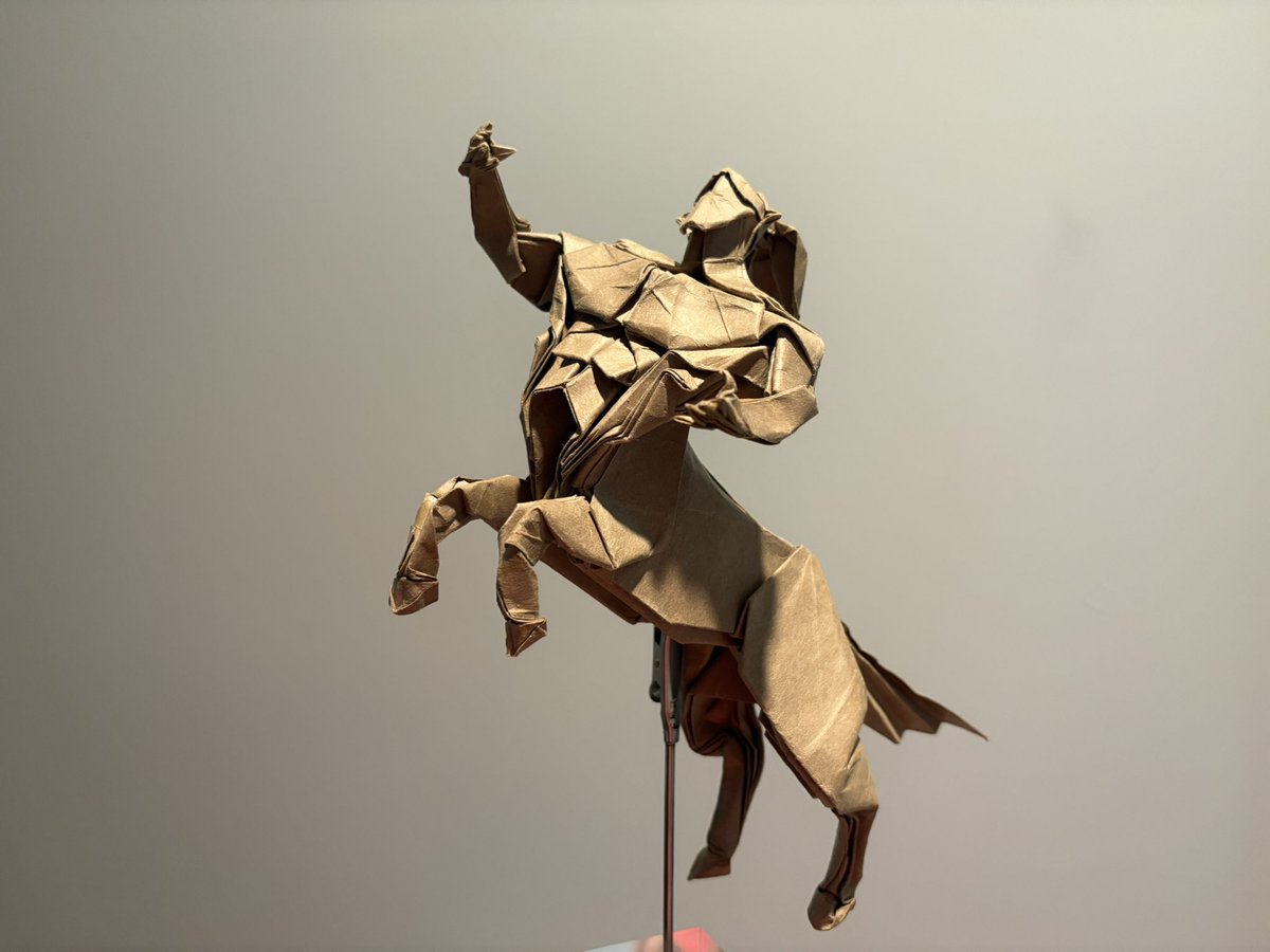 vincentpun2's tweet photo. 人馬 Centaur 🏇 Yoo Tae Yong @origami_y_t_y 
Uncut Squared Paper 55cm x 55cm

#origami #origamicharacter #origamianimals #摺紙 #動物 #graphics #photoshop #branding #follow #roofing #photo #logo #dewalt #amazing #art  #drywall #customhomes #travelphotography #best #beautiful https://t.co/7Nz1RBS0Vy