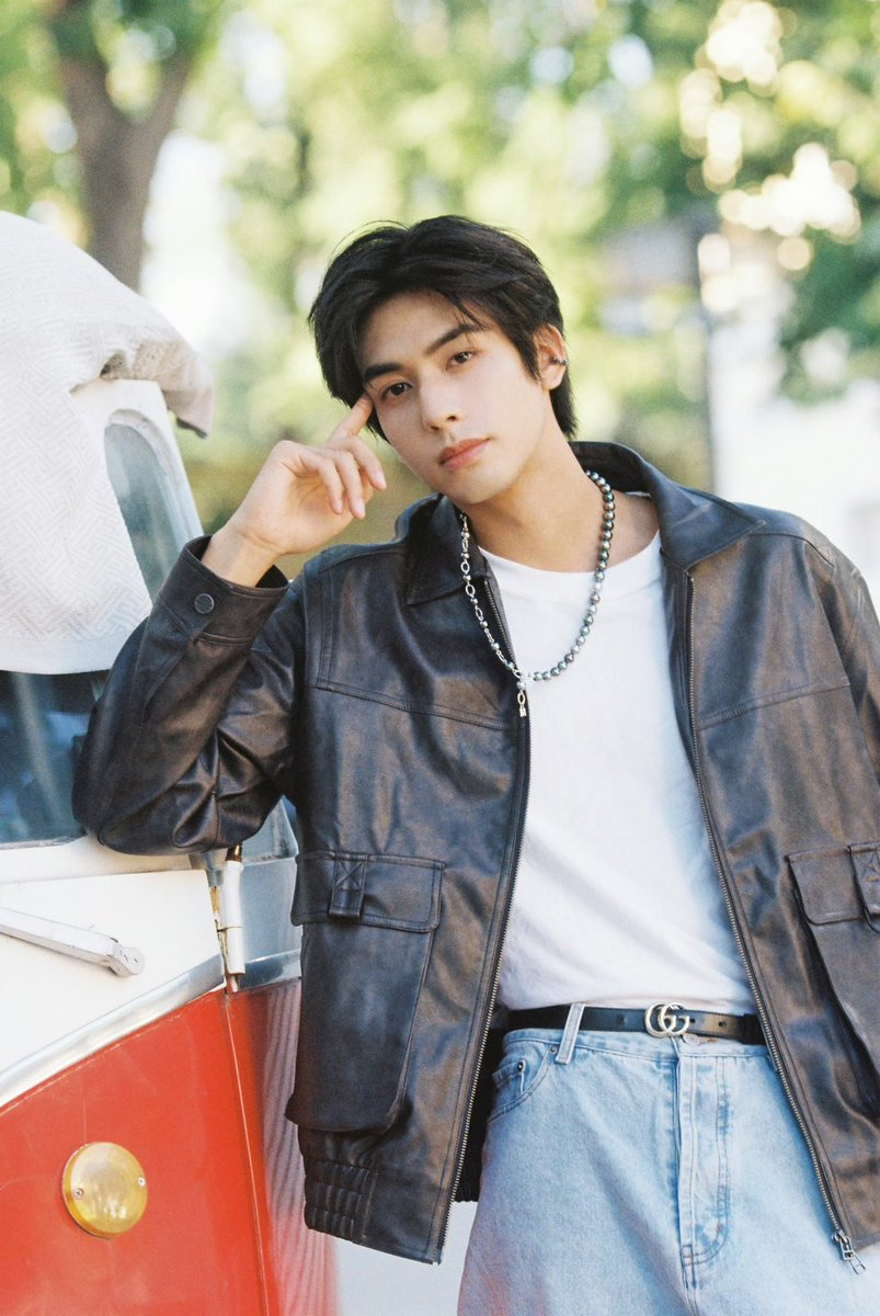Weilong. tweet media