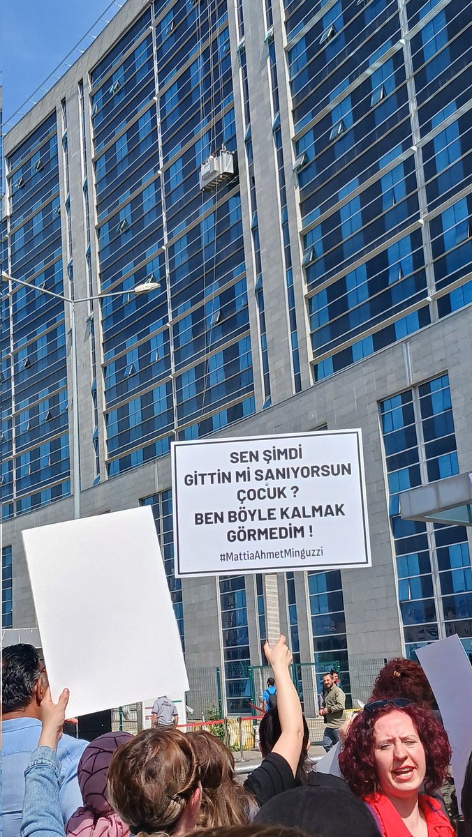 Yanındayız çiçeğim #AhmetinMasumiyetiKorunsun