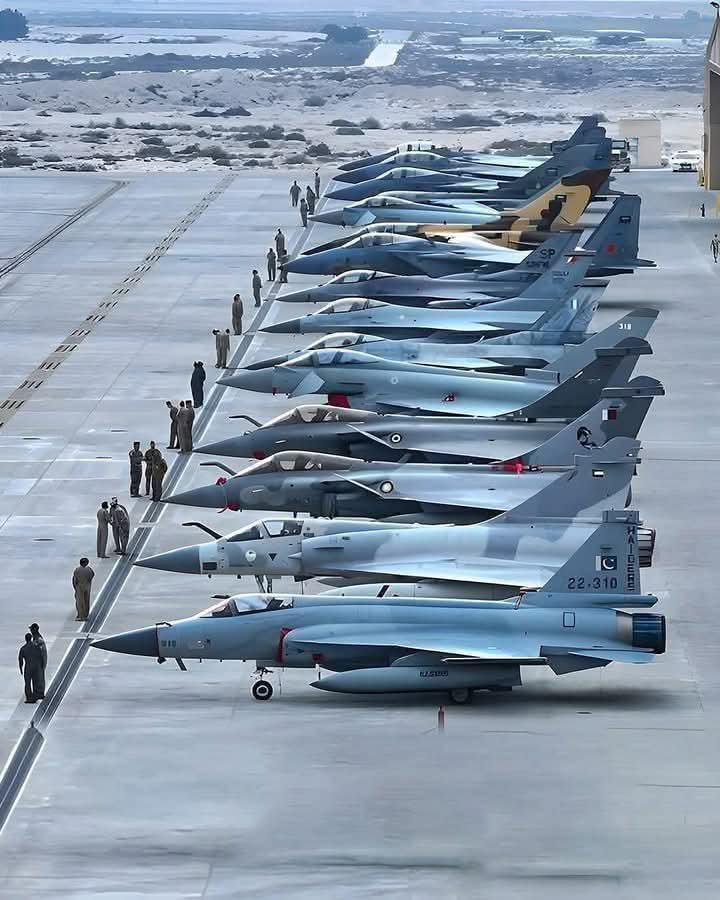 rajamukaram5's tweet photo. پاکستان ائیر فورس زندہ آباد 🇵🇰 https://t.co/yEkF7us5Se