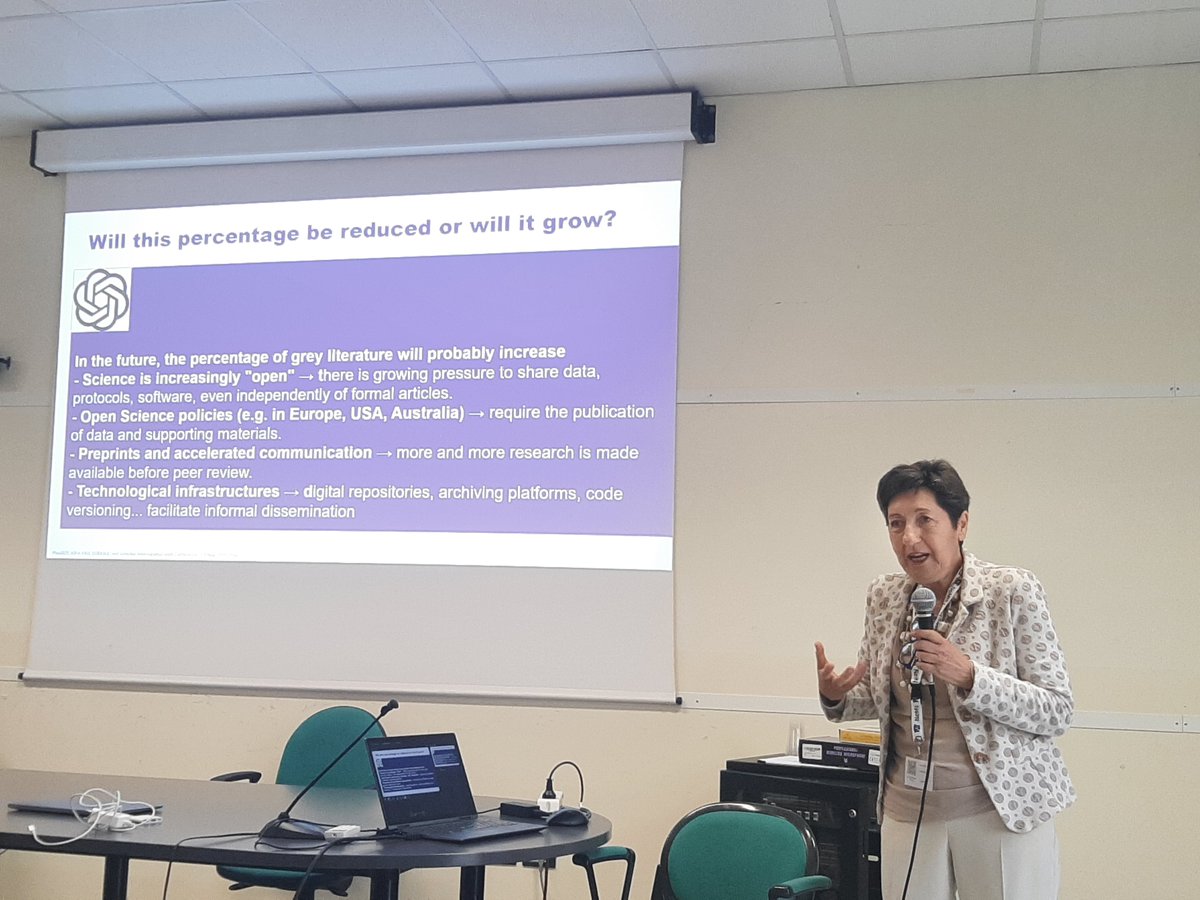 Stephanie Ronan tweet media