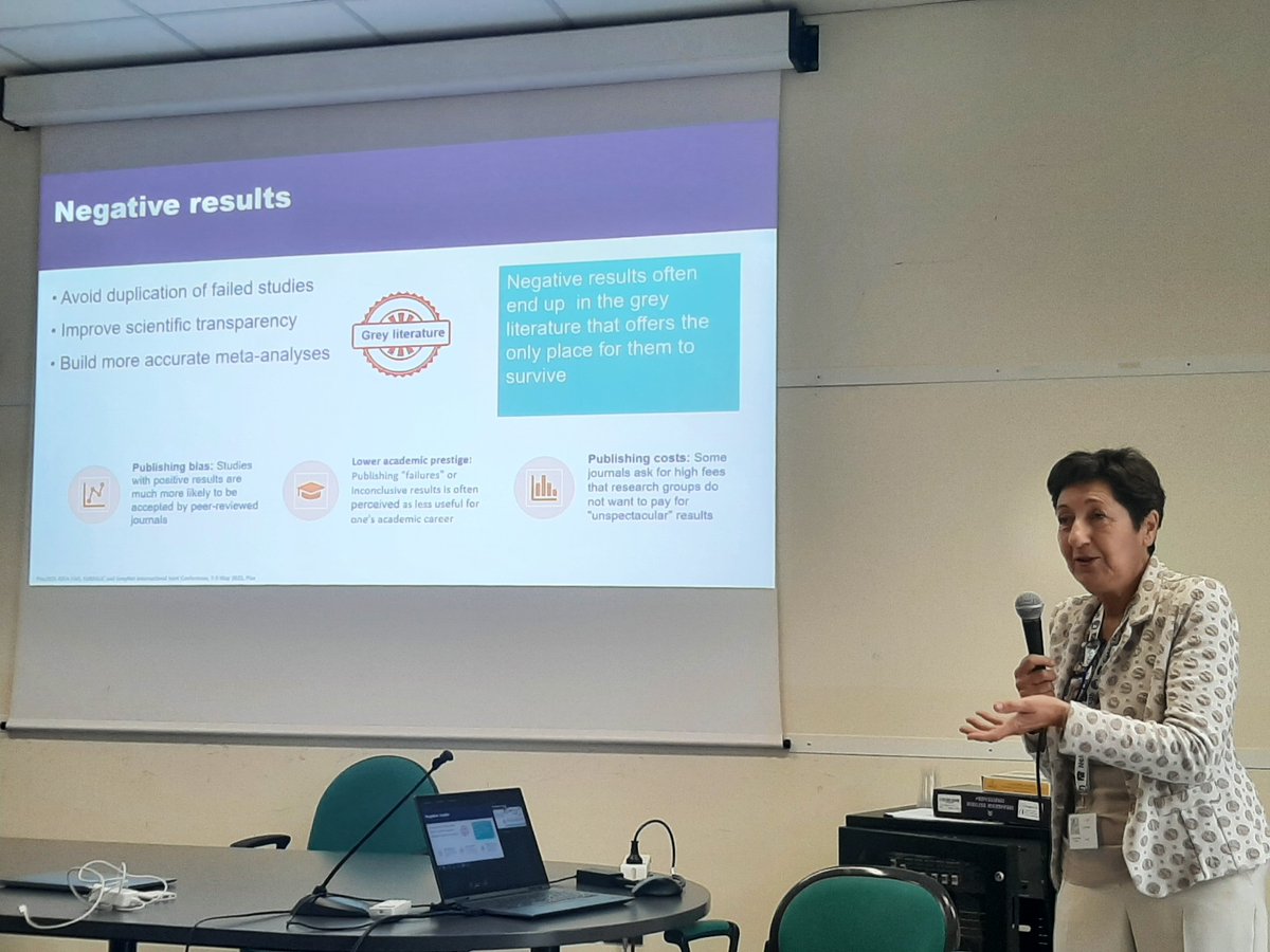 Stephanie Ronan tweet media