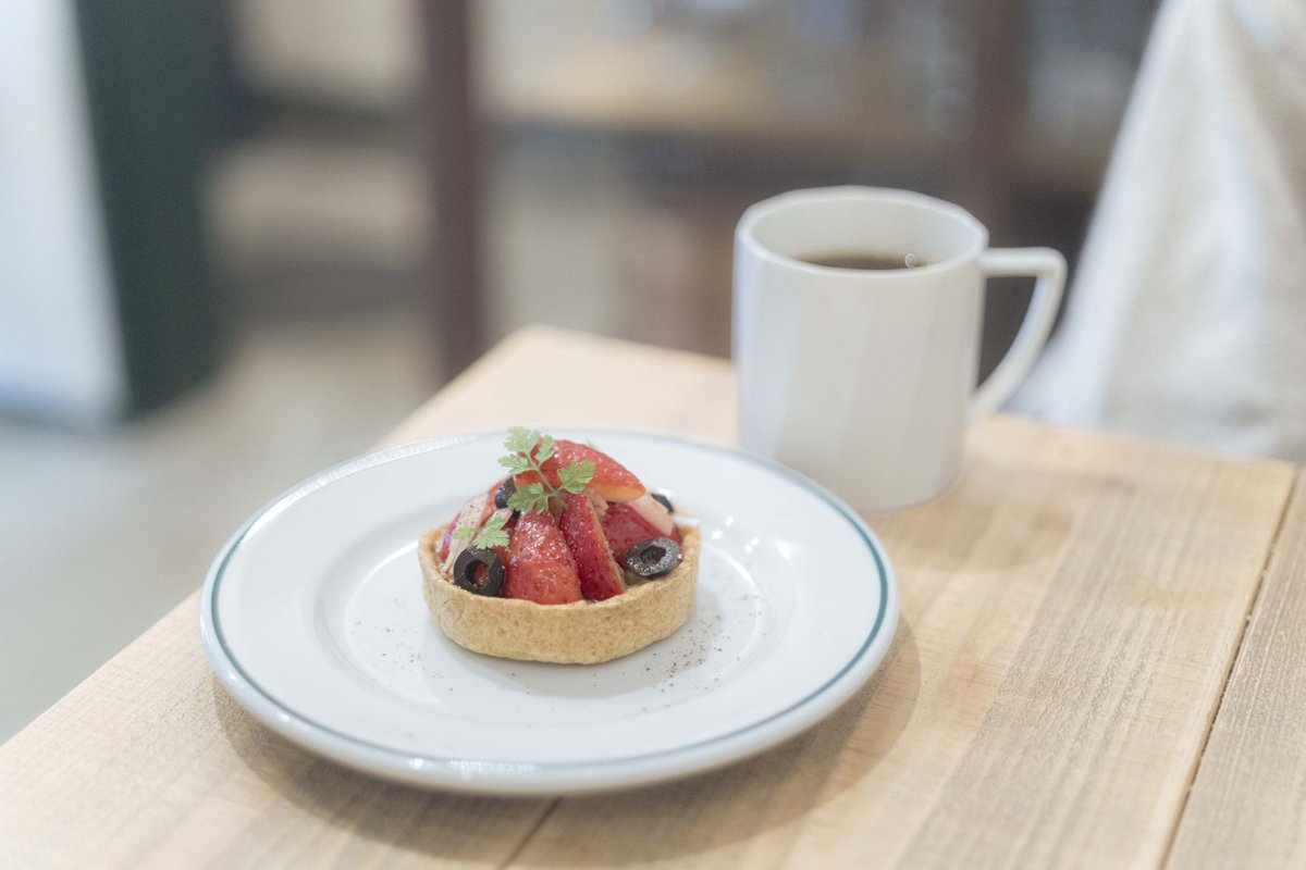 981qr's tweet photo. ずっと食べたかった、お菓子と麦酒さんのタルト🥧
美味しそうなおつまみが沢山で、堪らないんだ〜〜 https://t.co/RClEWZd9r8