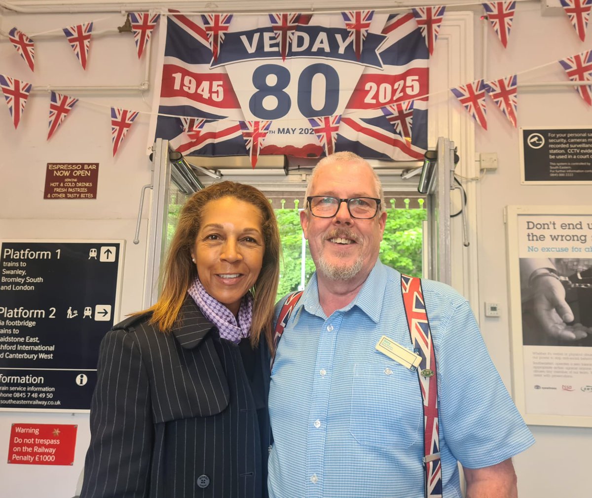 Helen Grant OBE MP (@helengrantmp) on Twitter photo Pleasure to arrive at my local railway station <a href="/west_malling/">Visit West Malling</a> today, to see bunting abounding in the ticket office in celebration of #VE80 🇬🇧 shared with our ever warm and welcoming Station Master Gary. Now I'm off to Westminster for Attorney General’s questions <a href="/UKParliament/">UK Parliament</a>. Pleasure to arrive at my local railway station <a href="/west_malling/">Visit West Malling</a> today, to see bunting abounding in the ticket office in celebration of #VE80 🇬🇧 shared with our ever warm and welcoming Station Master Gary. Now I'm off to Westminster for Attorney General’s questions <a href="/UKParliament/">UK Parliament</a>.