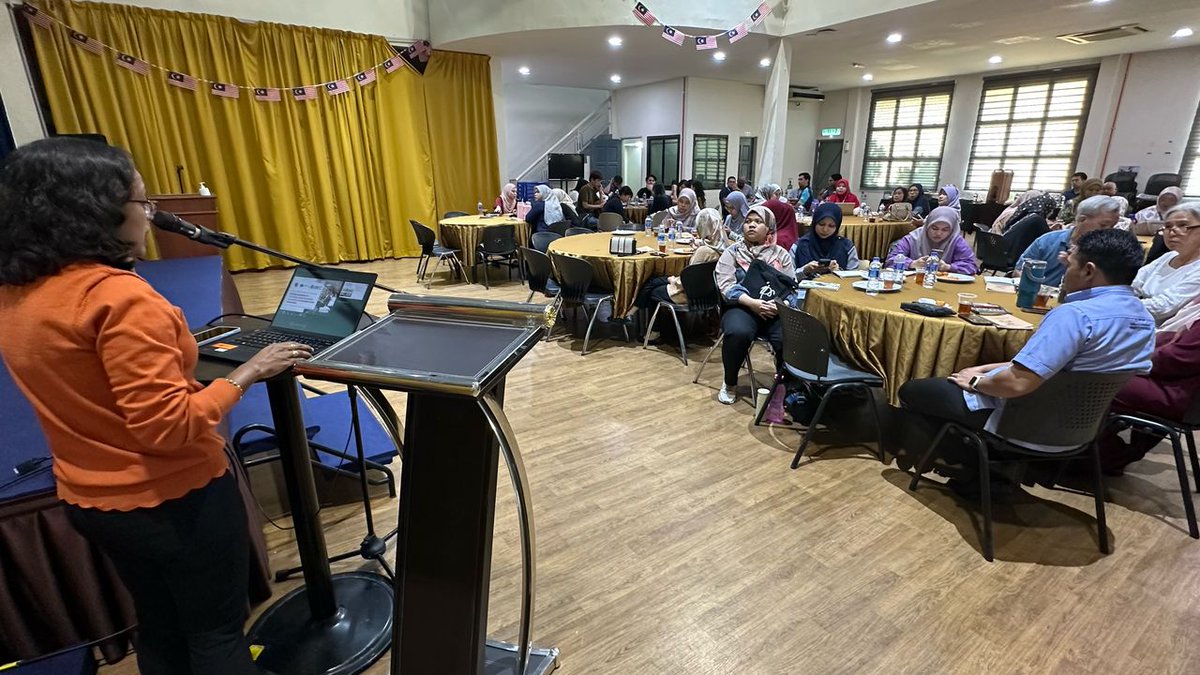E+ MICROCASA (@microcasa_e) on Twitter photo Thank you to all participants, the invited speaker from Penang GH, & the amazing <a href="/MICROCASA_E/">E+ MICROCASA</a> USM-IPPT committee for making the Stroke Caregivers Workshop a success!
๐ธ Photos: photos.app.goo.gl/xCojnprz4Y9MtJโฆ
#MICROCASA #USM #StrokeCaregiving #ThankYou Thank you to all participants, the invited speaker from Penang GH, & the amazing <a href="/MICROCASA_E/">E+ MICROCASA</a> USM-IPPT committee for making the Stroke Caregivers Workshop a success!
๐ธ Photos: photos.app.goo.gl/xCojnprz4Y9MtJโฆ
#MICROCASA #USM #StrokeCaregiving #ThankYou