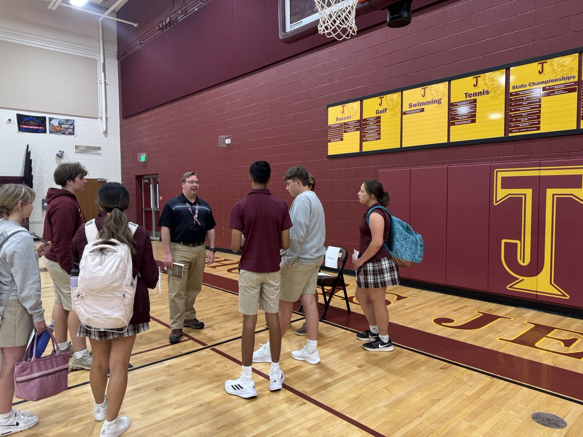 Our rising AP students met yesterday with next year‘s teachers to discuss expectations and summer assignments.