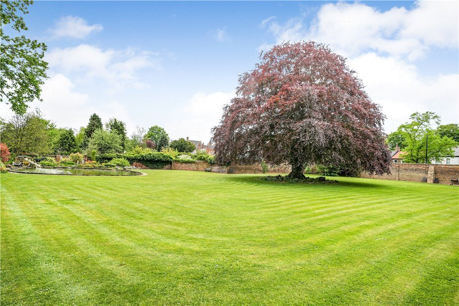 New

#Norton #StocktonOnTees

This beautifully presented Grade II* listed #Georgianmanorhouse features a leisure wing, #CoachHouse and stands in private #walledgardens in the heart of the popular and convenient village of Norton. Guide price £2,350,000.

jackson-stops.co.uk/properties/206…