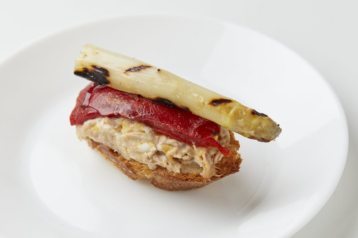 🍽️ #GastroGavà a la Carta 🌾

EL PLATILLO DE VITTORIO
Pinto Mar i Muntanya d'#EspàrrecdeGavà

📍‌ Carrer de l'Energia, 69 (Barnasud)
☎️ 936 388 898

🍽️ GastroGavà a la Carta
🗓️ Del 24 d'abril a l'11 de maig
📍 Gavà
📱 gastrogava.cat