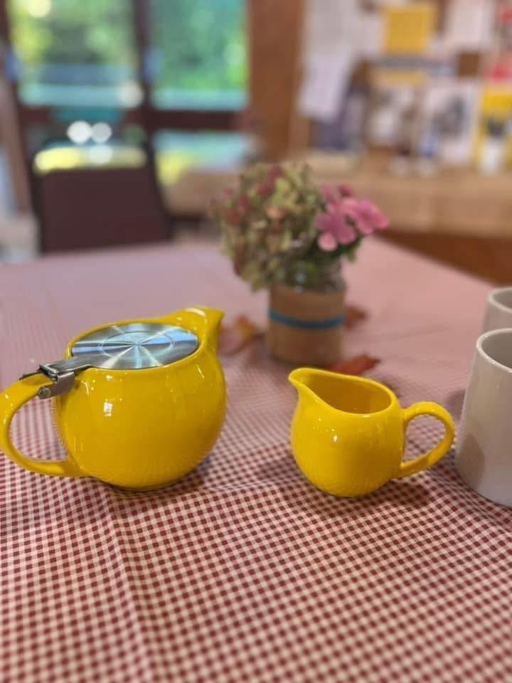 This Saturday
Much Birch Hall
10-12.30
We look forward to seeing everyone - the usual cake, coffee, waffles and bacon rolls will be awaiting you !
Bring along a friend or neighbour!