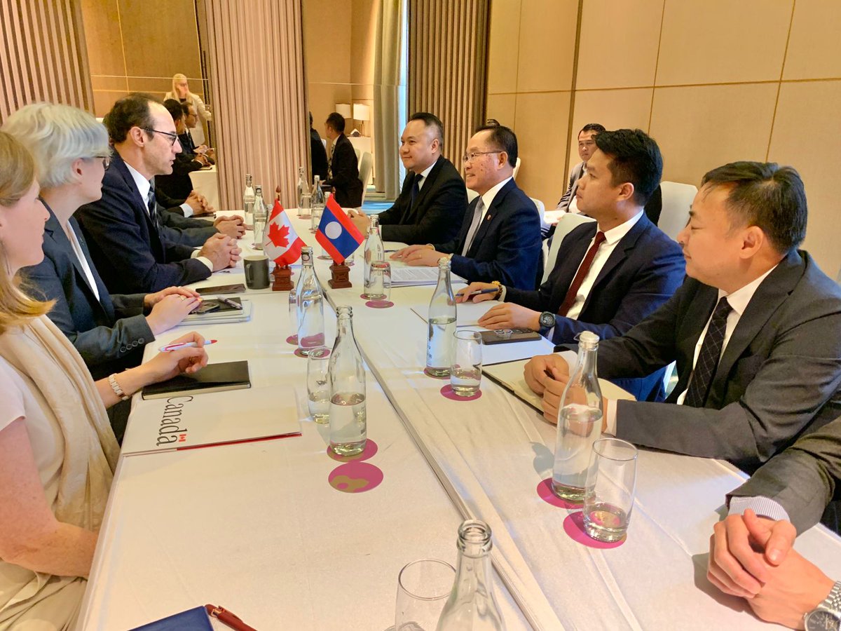 Canada’s Senior Officials’ Meeting Leader Weldon Epp thanked Thongphane Savanphet for the excellent support provided by Lao PDR as Canada’s Country Coordinator and reiterated strengthening ASEAN-Canada ties in areas of shared priorities such as mitigation of biological threats.