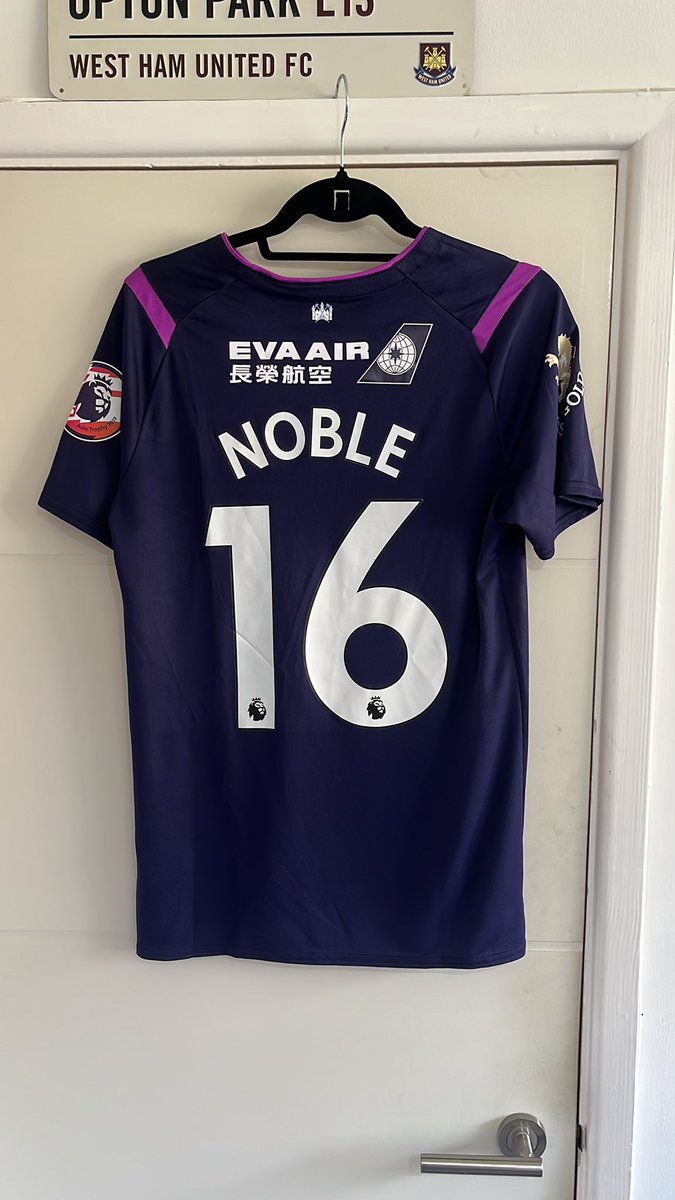 adamswanee's tweet photo. @WHUsigned Mr West Ham https://t.co/zUIWXFctYM