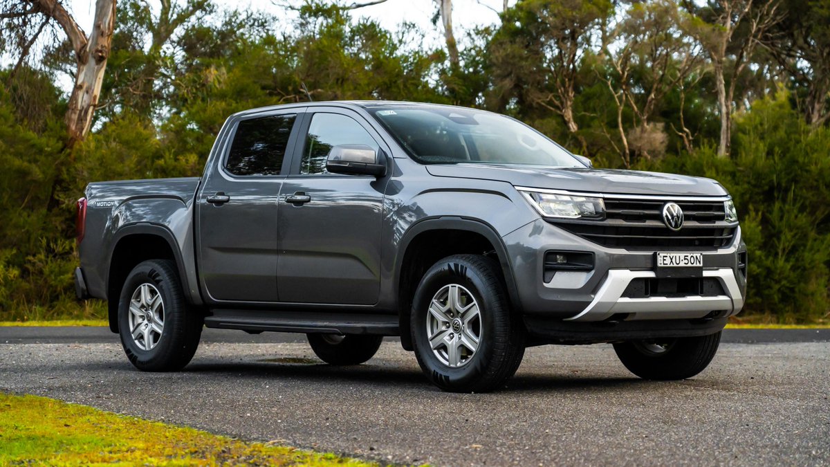 Volkswagen Amarok Life 2024: Where Utility Meets Everyday Comfort

Overview

The 2024 Volkswagen Amarok Life is more than just a tough ute, it’s a well-balanced companion for workdays and weekends. 

Positioned between the entry-level Core and the more luxurious Style and