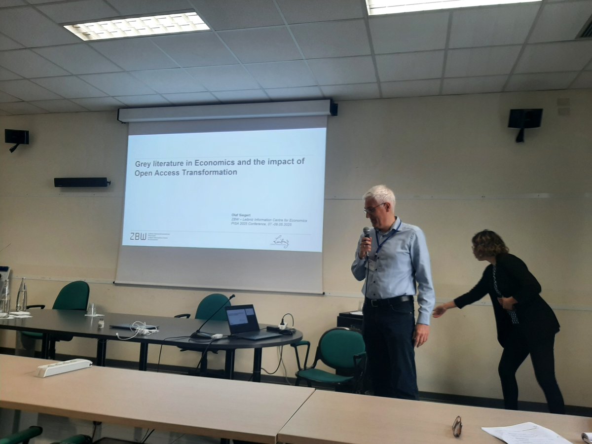 Stephanie Ronan tweet media