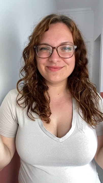 Wenn du mein Mann sein kannst, kannst du mir in meinen Posteingang schreiben und wenn du auch eine heimliche Freundschaft möchtest, kannst du mir eine Direktnachricht schicken 😘So können wir besser reden, wenn Sie möchten