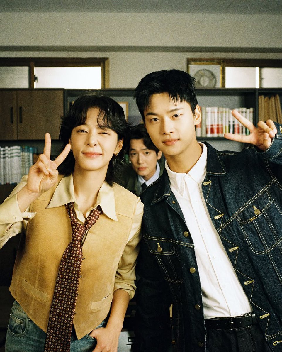 myubless's tweet photo. Cha Hakyeon &amp; Seorina 😍
#OhMyGhostClient https://t.co/WdI3rV2qeE