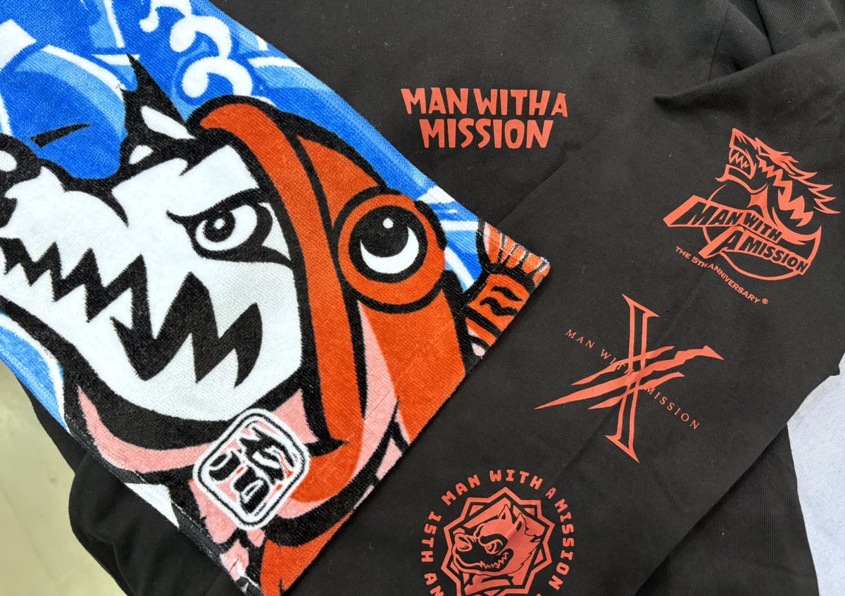【PWUW tour物販情報】

明日のカラーはこちらです！

GAWGAWクジもグッズ販売所でお買い求めいただけます！

mwam.work/25/pwuw2025_go…
