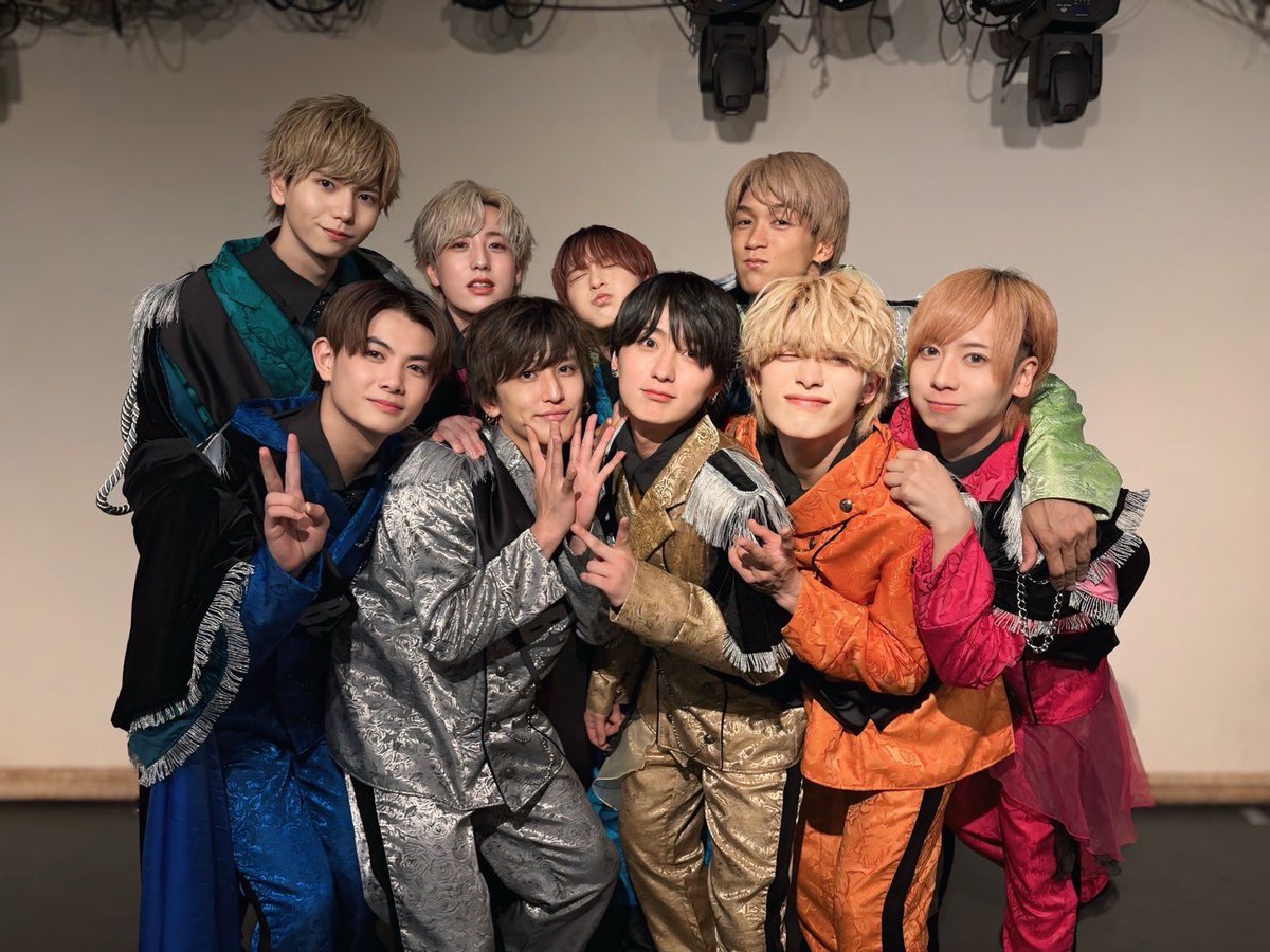 IBUKI070401's tweet photo. ラスト定期公演本当にありがとうございました。
あっという間にライブが終わって行くから、実感が沸いてきました。🥲
次のライブで最後になります！思いっきり楽しんで最高に良いライブができたら良いな！😊
9日お待ちしてます！楽しもう！！🔥 https://t.co/499UII22VX