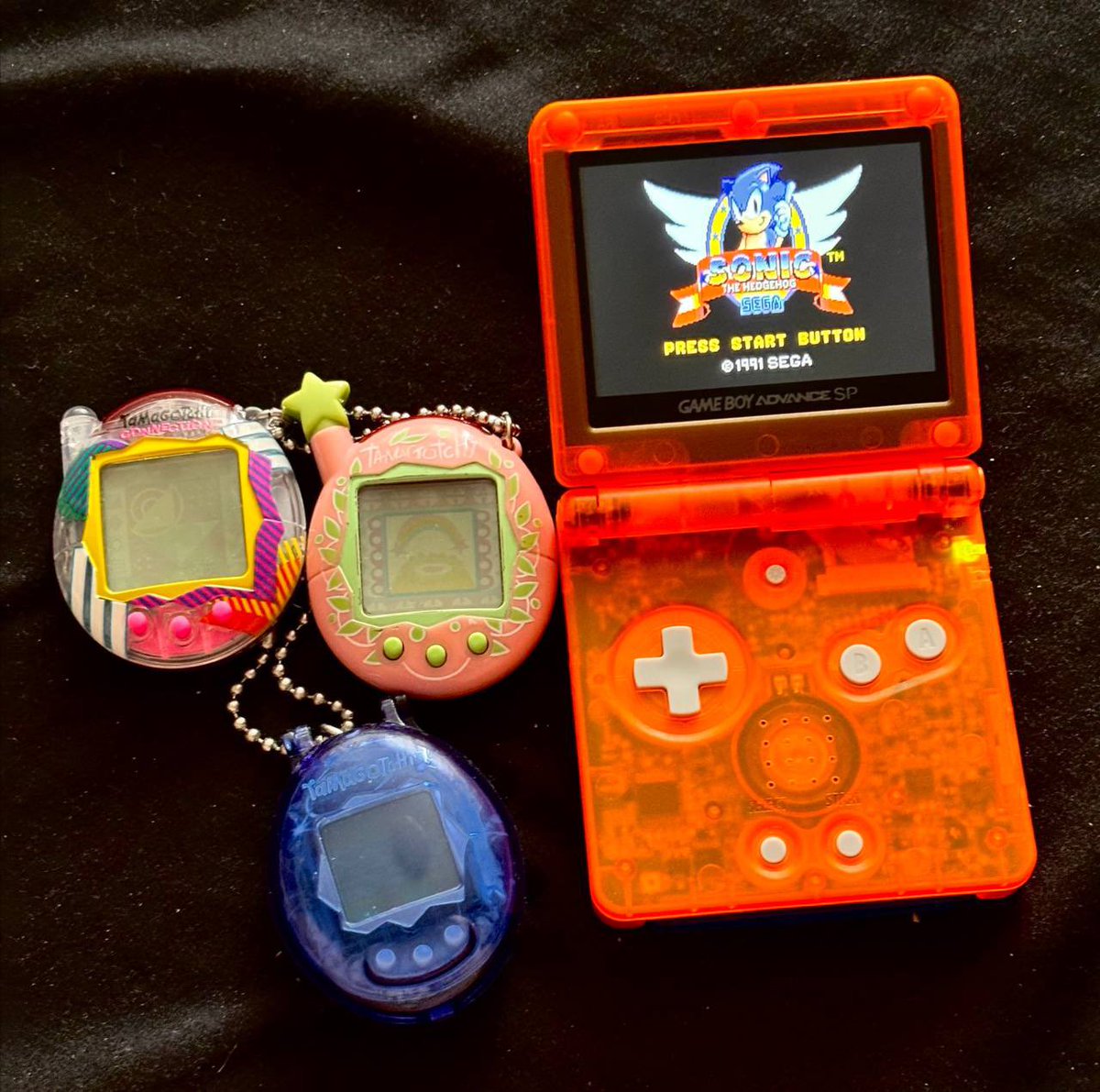 okaywaitme's tweet image. Это лежит в моей сумке, вы пойдете со мной на свидание?