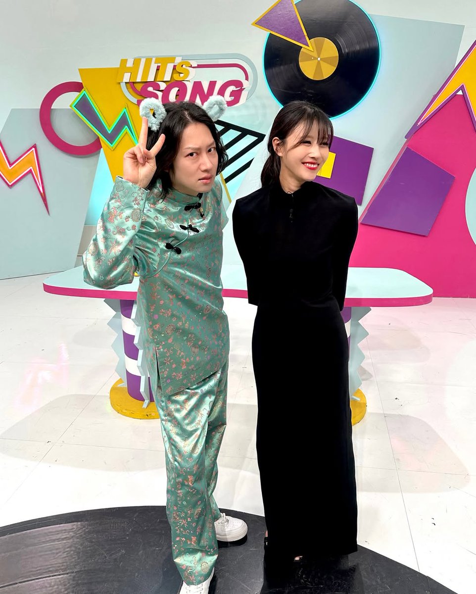 lovely_dalisay_'s tweet photo. ^^ 20TH CENTURY HITS SONG <3
SA FRIDAY NG GABI 8:30 PM SA KBS JOY
https://t.co/ElDx6fNnAy
https://t.co/9sy8WXUDmY
https://t.co/UKBebxtYVl
https://t.co/dPyY2zcovr
https://t.co/xdPkEmBamf
https://t.co/ENgB9AvQgl
https://t.co/RT4QaJiDTu
#CTTO #MARAMING #SALAMAT #PO https://t.co/Bmz6gcFmYt