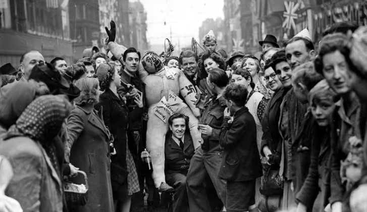 How Leeds celebrated freedom from fear in May 1945
tinyurl.com/ynrct3je #Leeds #VEDay #VEDay80