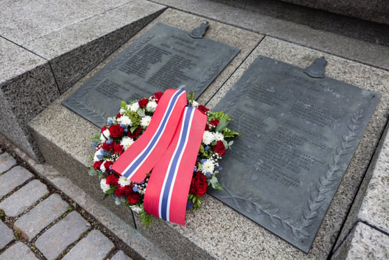 Ambassade de Norvège en R.D.C🇳🇴🇨🇩 (@norwayindrc) on Twitter photo Aujourd'hui marque le 80e anniversaire de la fin de la Seconde Guerre mondiale en Europe. La liberté et la démocratie ont été durement gagnées. La Norvège poursuivra son engagement en faveur de la paix, de la stabilité et de la prospérité dans le monde entier. Photos: <a href="/NorwayMFA/">Norway MFA</a> Aujourd'hui marque le 80e anniversaire de la fin de la Seconde Guerre mondiale en Europe. La liberté et la démocratie ont été durement gagnées. La Norvège poursuivra son engagement en faveur de la paix, de la stabilité et de la prospérité dans le monde entier. Photos: <a href="/NorwayMFA/">Norway MFA</a>