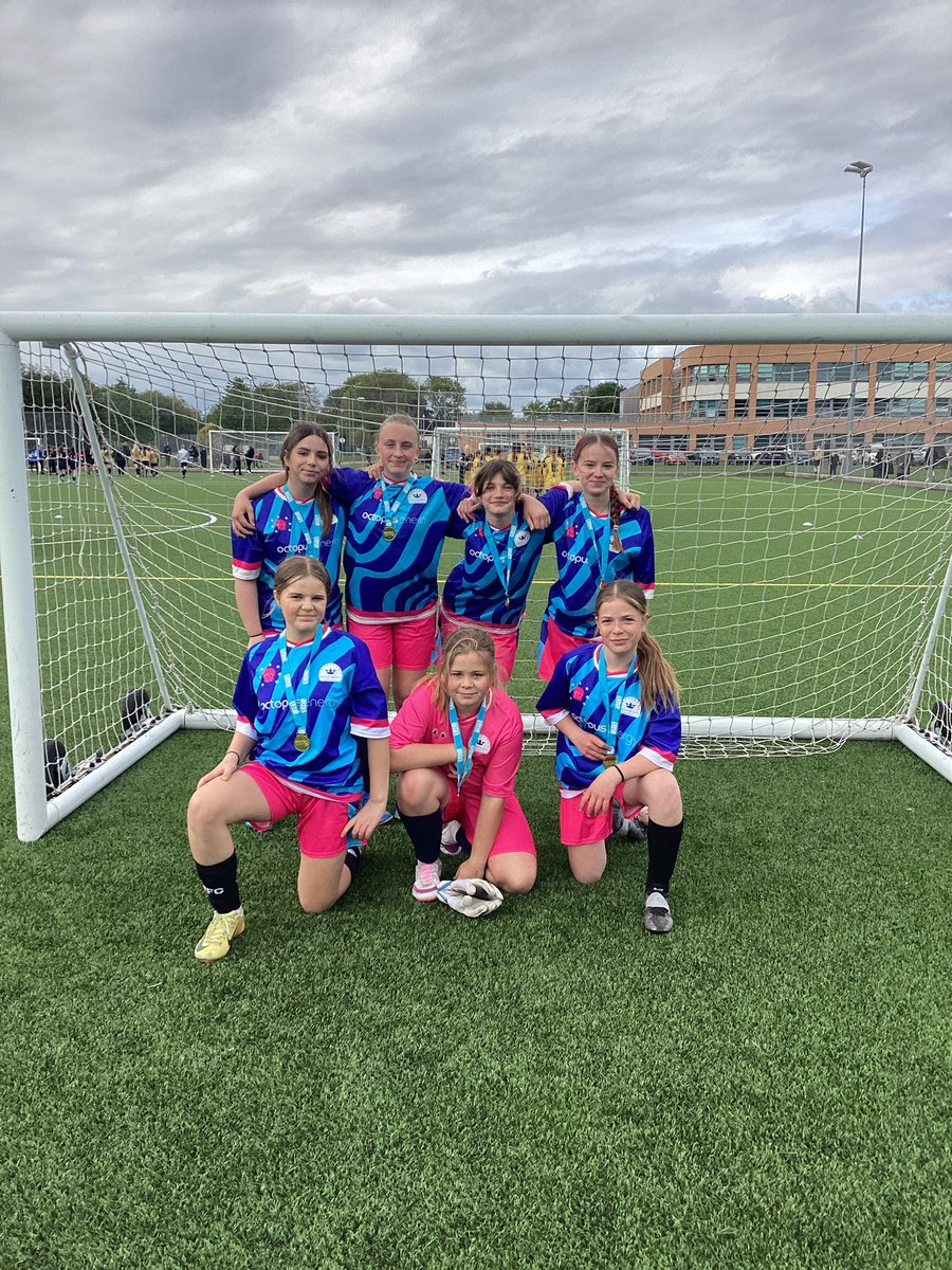 Havelock Academy PE (@havelock_pe) on Twitter photo Congratulations to our Year 7/8 Girls who played last night in a local tournament. They were victorious with a great all round performance from everyone. Congratulations girls 👏🤩💙
<a href="/HavelockAcademy/">Havelock Academy</a> <a href="/DRETsport/">DRET Sport</a> Congratulations to our Year 7/8 Girls who played last night in a local tournament. They were victorious with a great all round performance from everyone. Congratulations girls 👏🤩💙
<a href="/HavelockAcademy/">Havelock Academy</a> <a href="/DRETsport/">DRET Sport</a>
